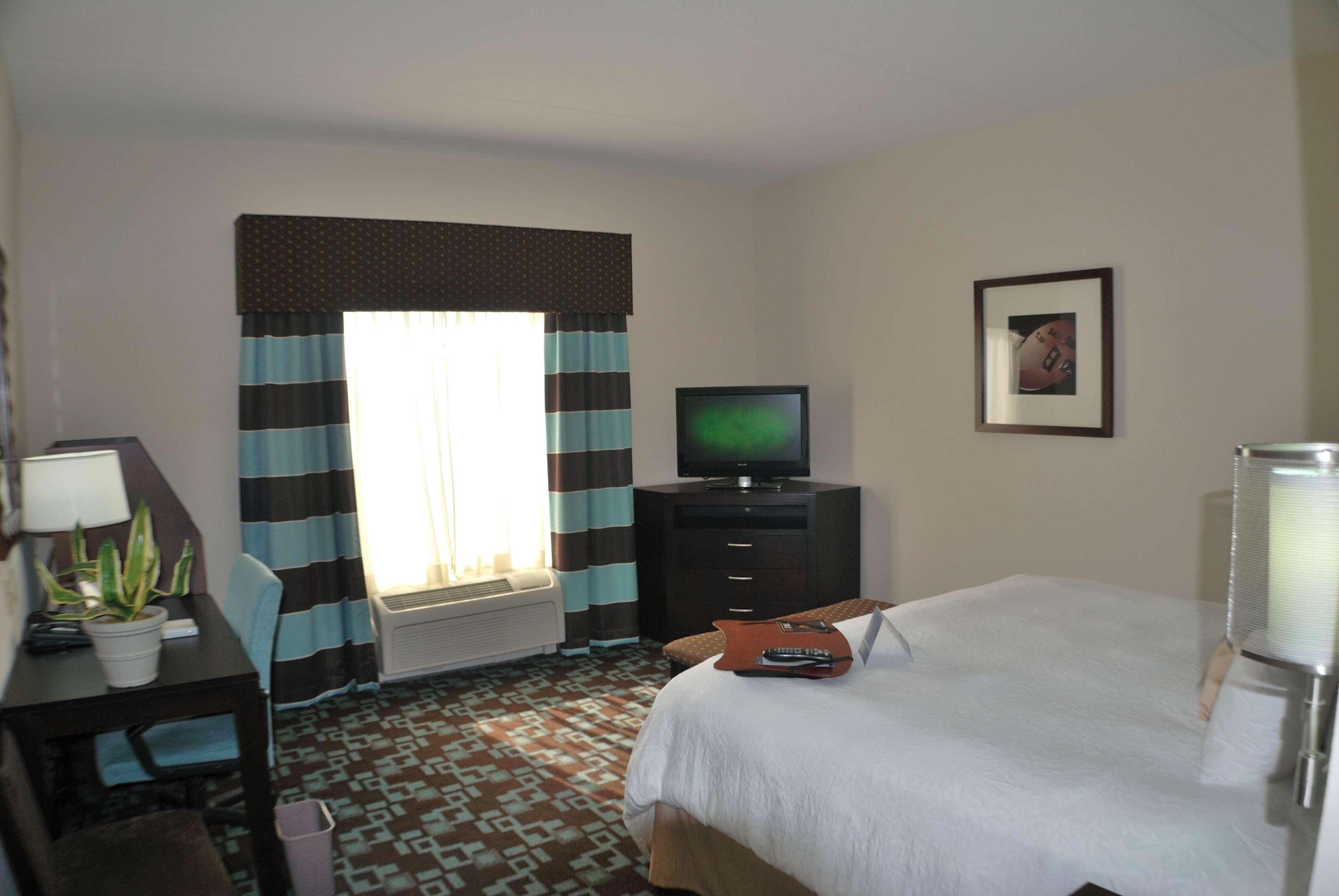 Hampton Inn & Suites Nashville At Opryland Oda fotoğraf