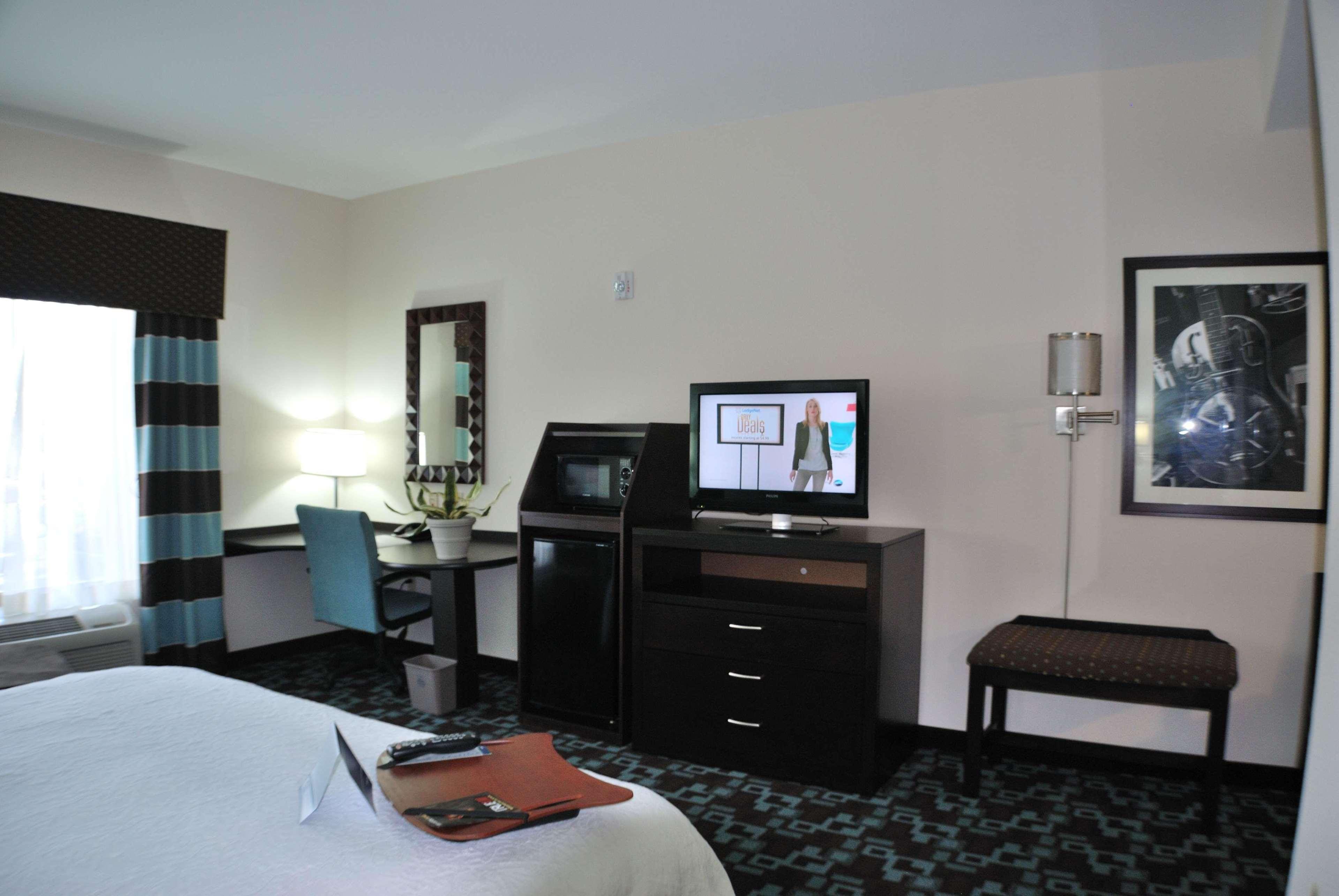 Hampton Inn & Suites Nashville At Opryland Oda fotoğraf